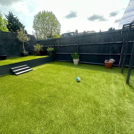 5 Bedroom House Se6 London Exteriör bild