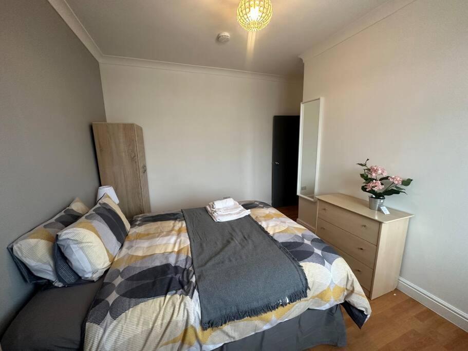 5 Bedroom House Se6 London Exteriör bild