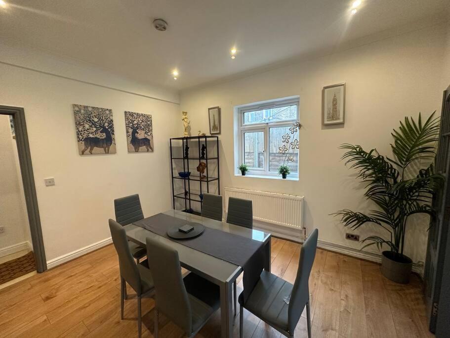 5 Bedroom House Se6 London Exteriör bild