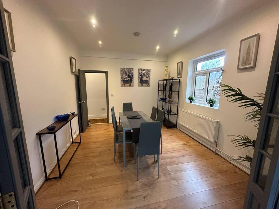 5 Bedroom House Se6 London Exteriör bild
